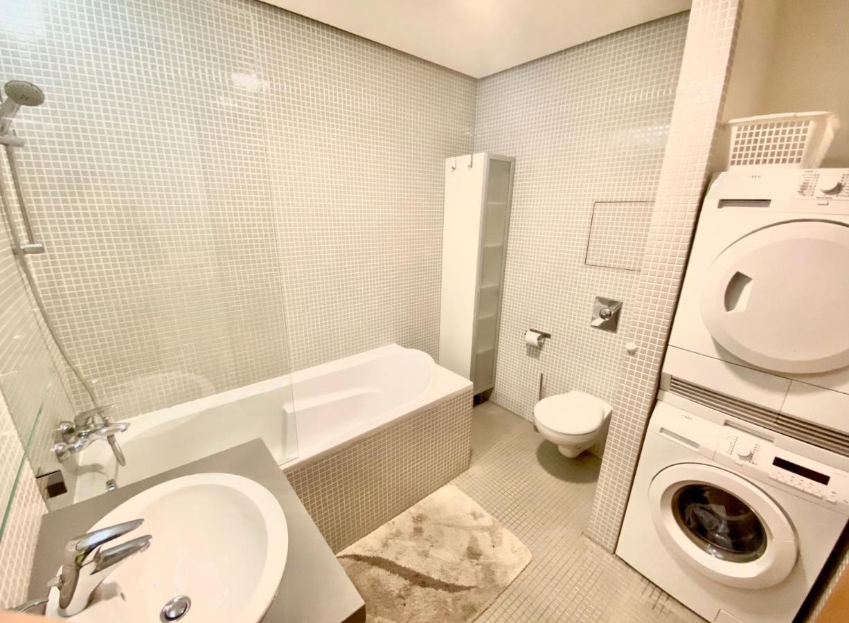 Apartment Korunni Dvur, 2 Free Parkings Praga Exterior foto