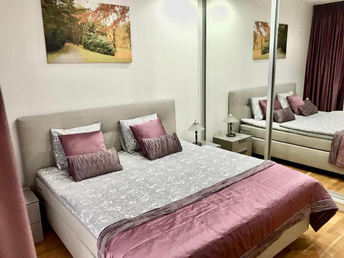 Apartment Korunni Dvur, 2 Free Parkings Praga Exterior foto